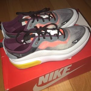 Women’s Nike Air Max Dia SE QS